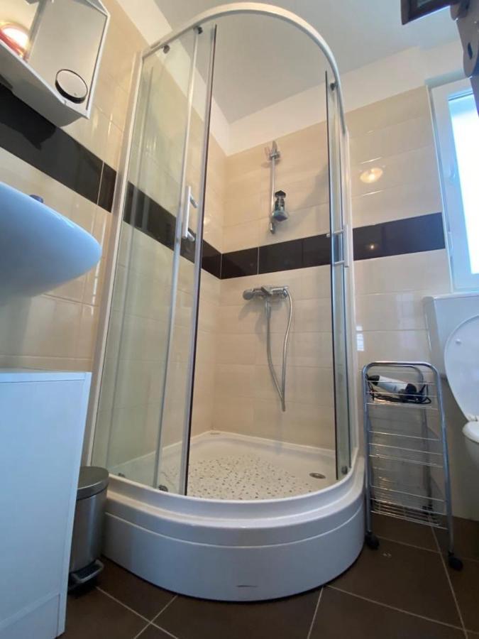 Apartman Erika Nin Luaran gambar